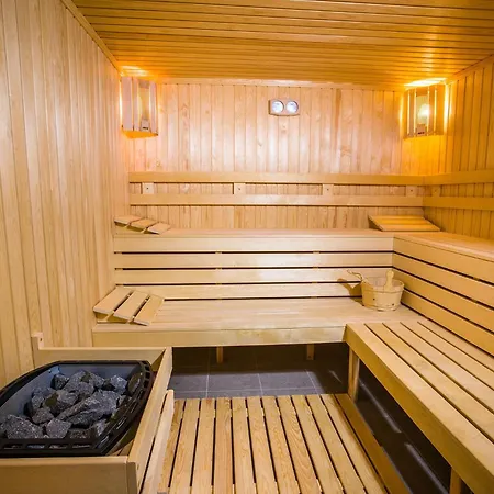 Отель Olive 5*